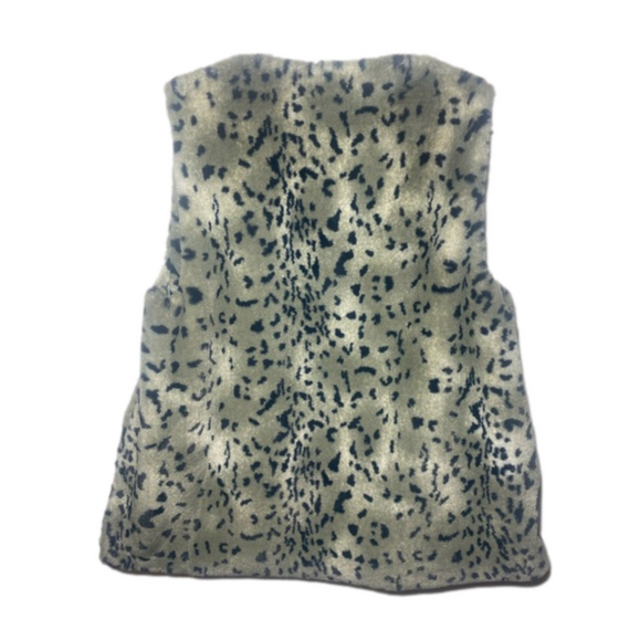 Dylan Faux Fur Vest - Picture 7 of 7